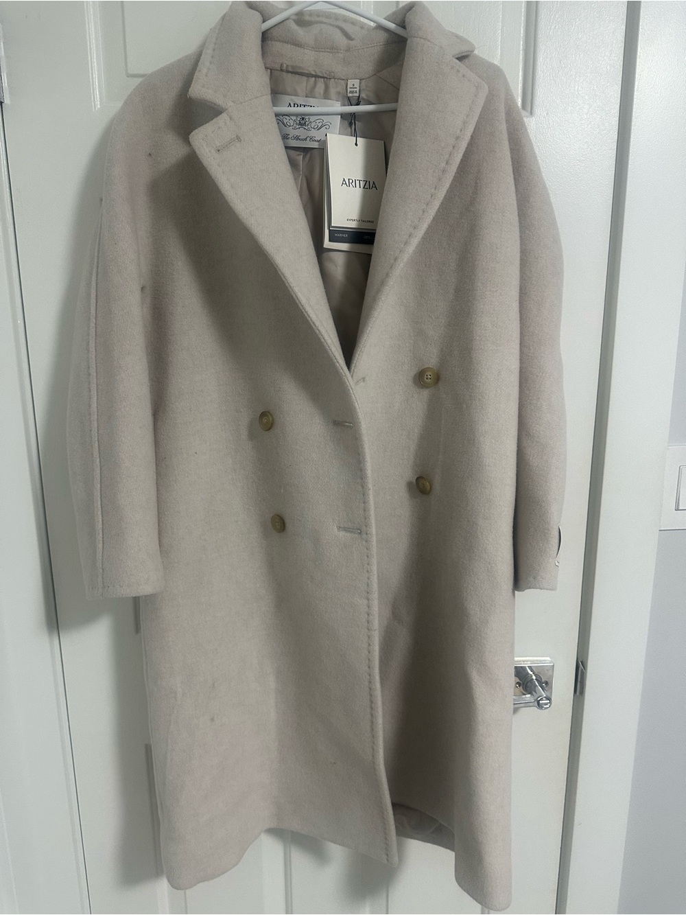 Aritzia - The Slouch Coat - Cream